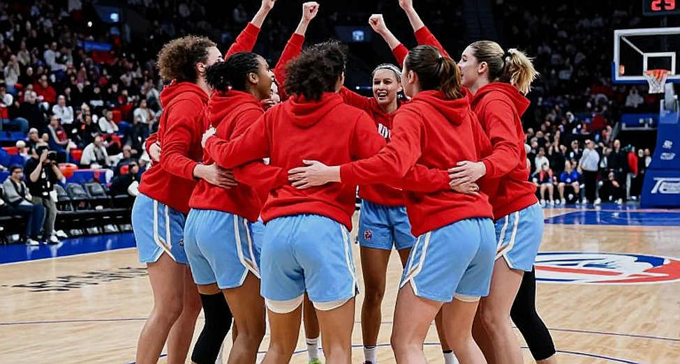 Delonte West và khoảng trống hậu sự nghiệp: Nơi bảng thống kê im lặng Delonte West và khoảng trống hậu sự nghiệp: Nơi bảng thống kê im lặng