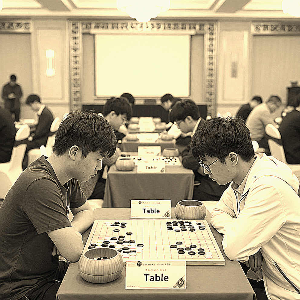 Cuộc bỏ phiếu FIDE ngày 26 tháng 9: Lời hứa mang Carlsen trở lại và canh bạc quản trị bị che khuất