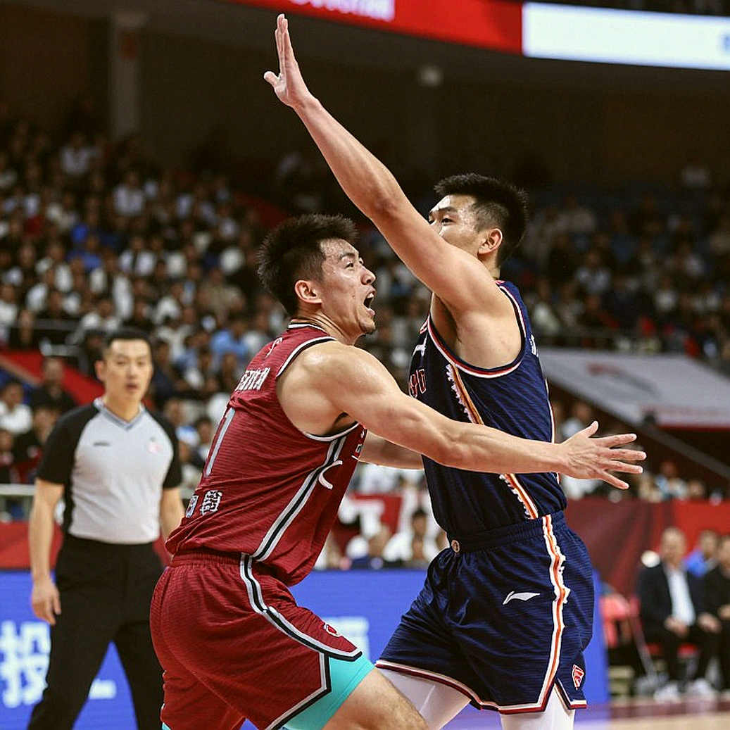 Mirotic Lands at Valencia: The Age-35 Gamble and the Limits of the Stretch Four Archetype