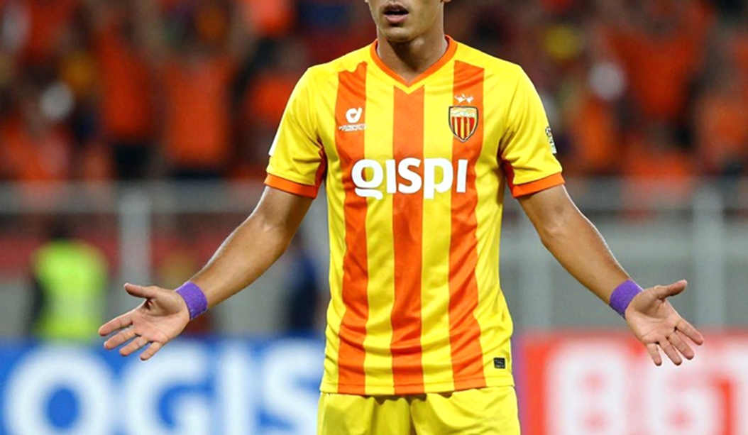 Night at Nemesio Diez: Three Goals, a Broken Rhythm, and Silences Nobody Counted