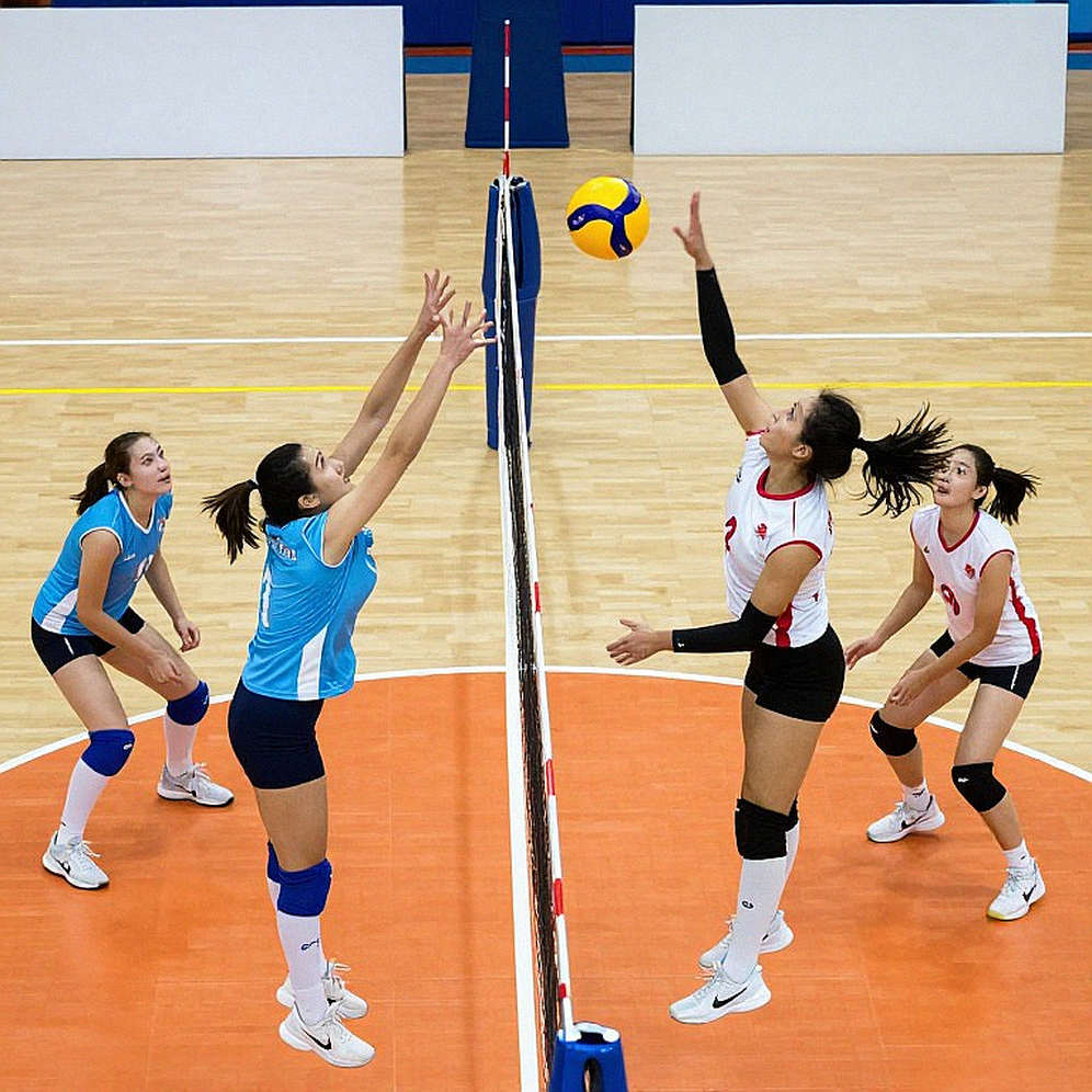 Nebraska 3-0 Creighton: Kỷ lục 15.405 khán giả và những gì tỷ số không kể