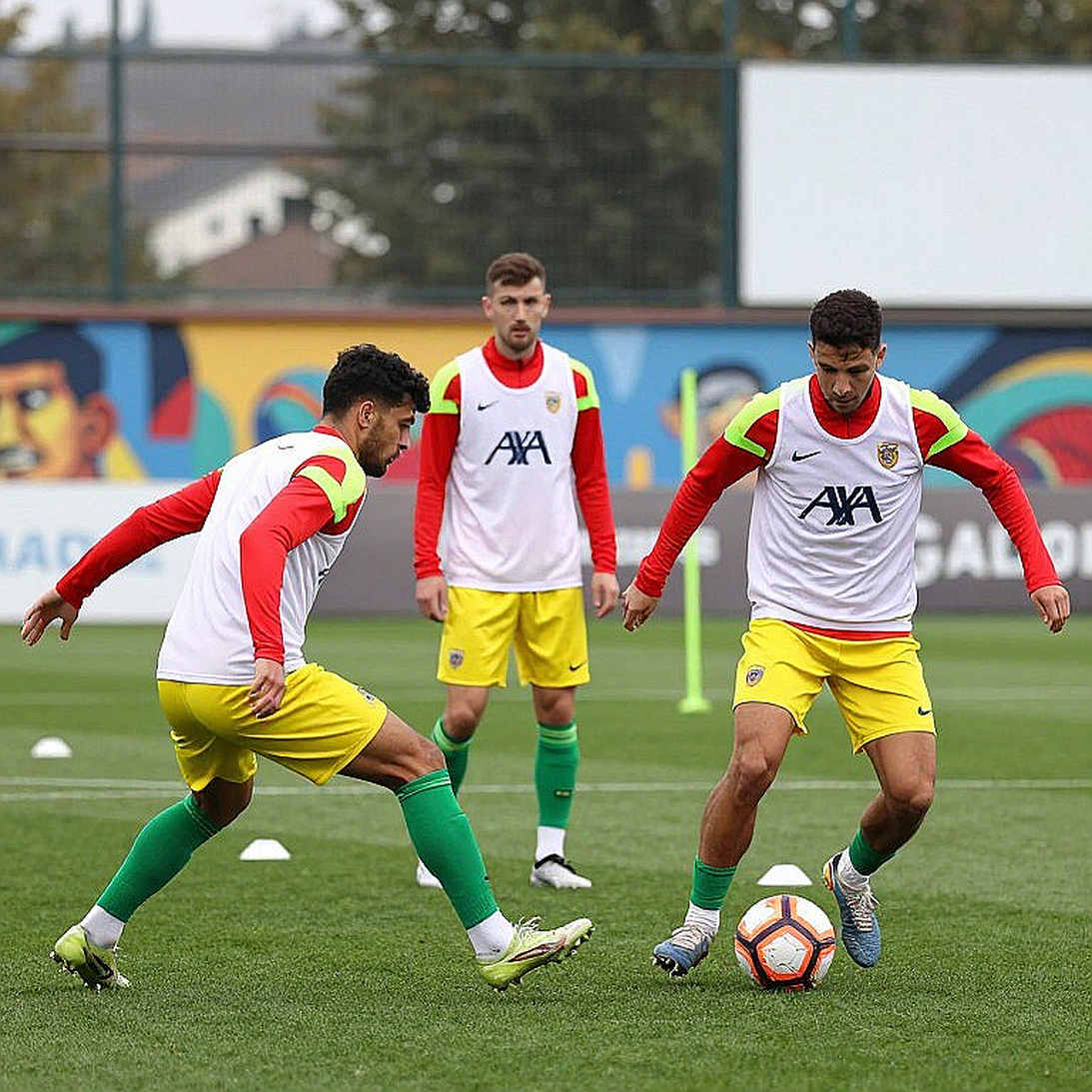 Joao Pinheiro and the Gulf Cup 27 Opening Match: When a European Referee Steps Into a Different Football Culture Joao Pinheiro and the Gulf Cup 27 Opening Match: When a European Referee Steps Into a Different Football Culture