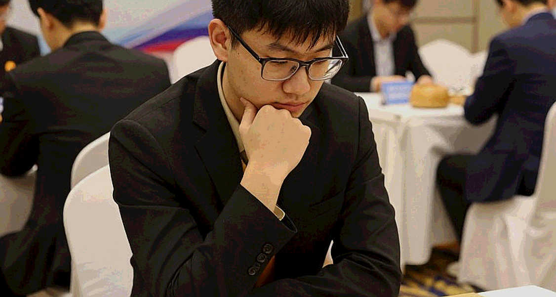 Ứng viên FIDE Rosenstein hứa hẹn đưa Carlsen trở lại: Lời hứa trước ngày bỏ phiếu hay chiến lược chính trị?