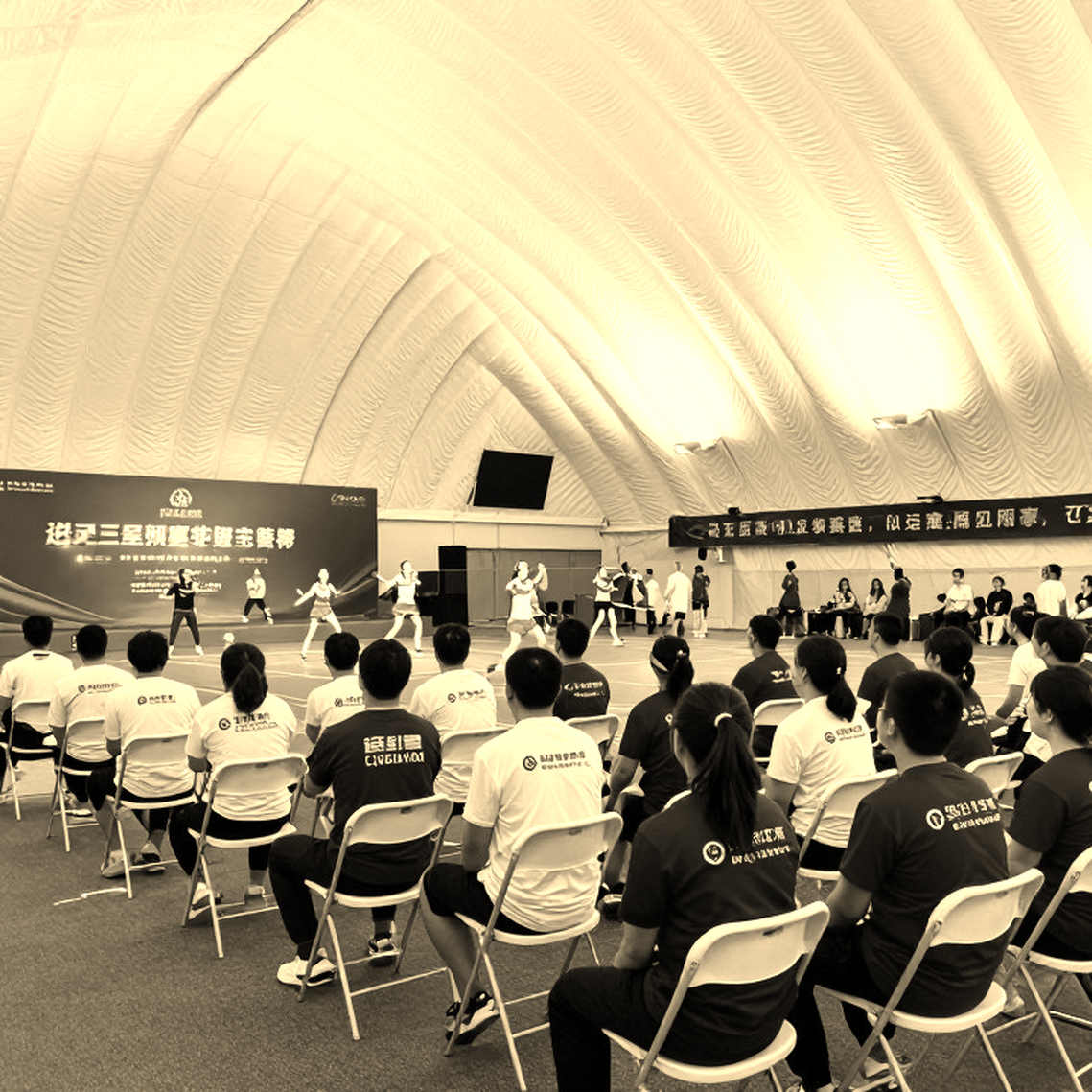 Cầu lông Việt Nam năm 2026: Những sân tập không có khán giả